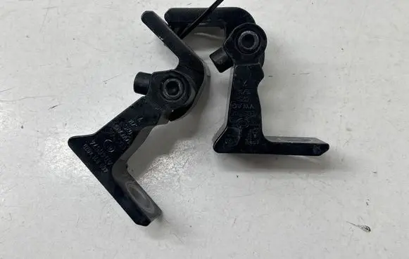 Porsche Macan (95B) Front door hinge set 4G0831402D A046574