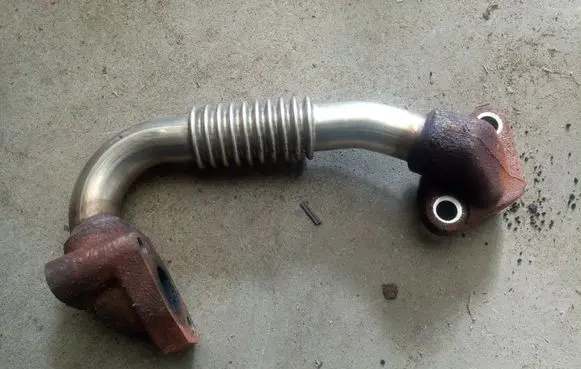 Mitsubishi Outlander EGR valve line/pipe/hose