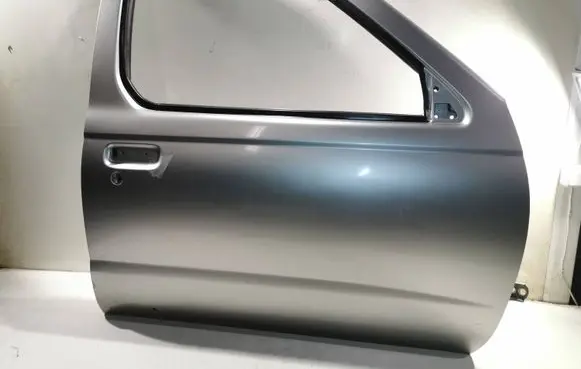 Nissan King Cab, Navara Front door