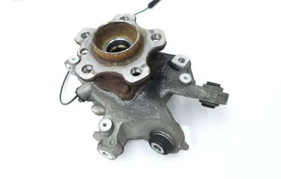 Rear wheel hub spindle/knuckle
