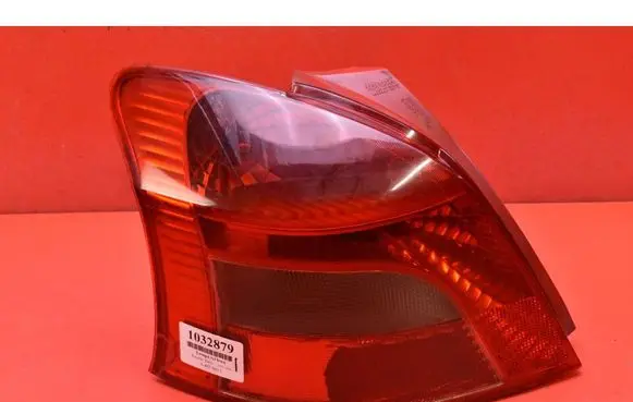 Toyota Yaris Rear/tail lights 0D-7
