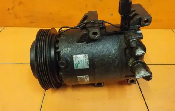 KIA Soul Air conditioning (A/C) compressor (pump) F500FG8CA02
