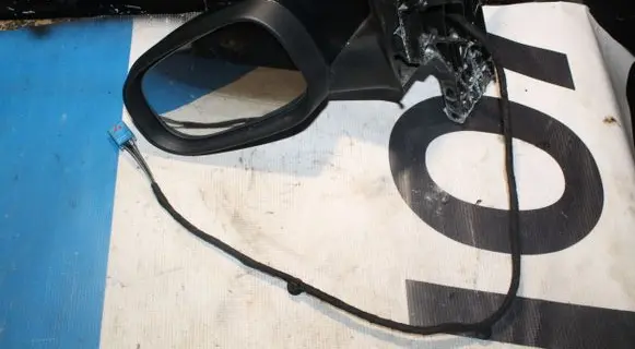 Volvo C70 Front door electric wing mirror 30762308
