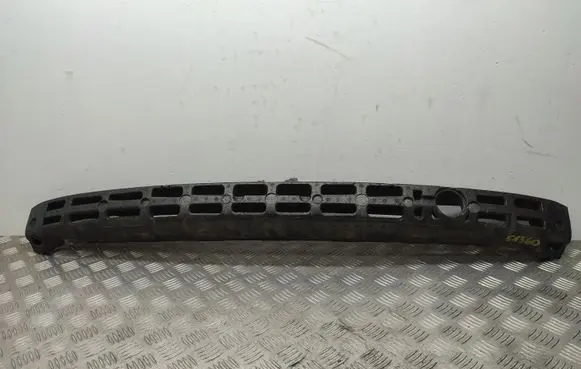 Front bumper foam support bar
