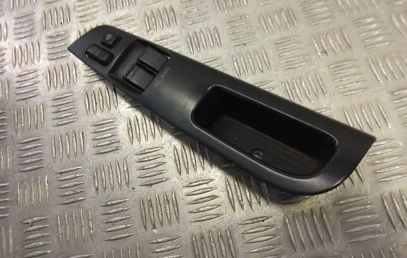 Toyota Corolla E120 E130 Electric window control switch 54355669B