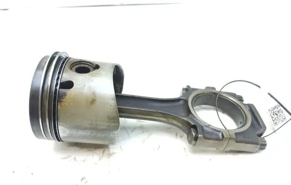 Jaguar XJS Piston with connecting rod C39910S F41140B