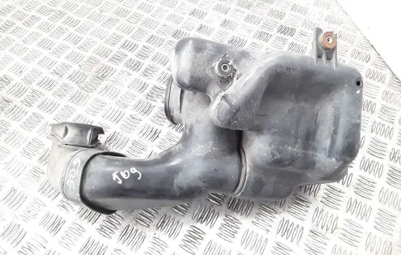 Honda Legend III KA9 Intake resonator 