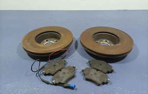 BMW M3 F80 Front brake disc 6877212