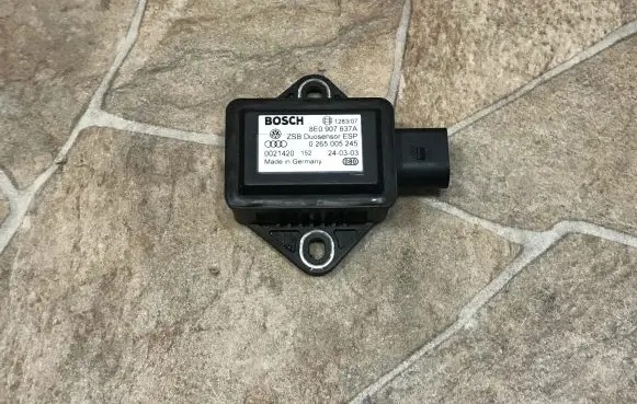 Audi A4 S4 B6 8E 8H ESP acceleration yaw rate sensor 0265005245