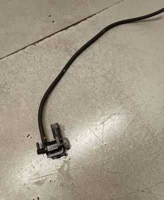 Audi Q5 SQ5 Turbo solenoid valve 1K0906283A
