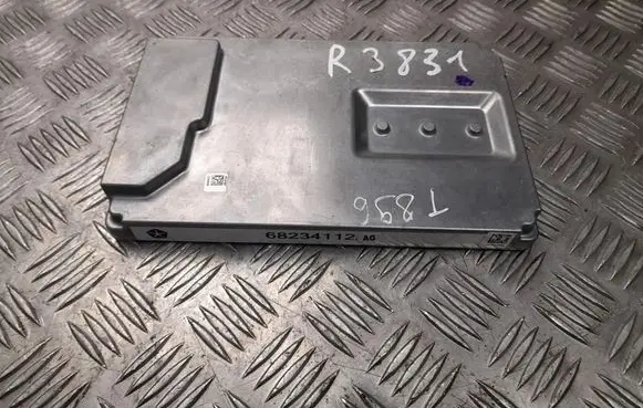 Jeep Grand Cherokee Sound amplifier 68234112AG