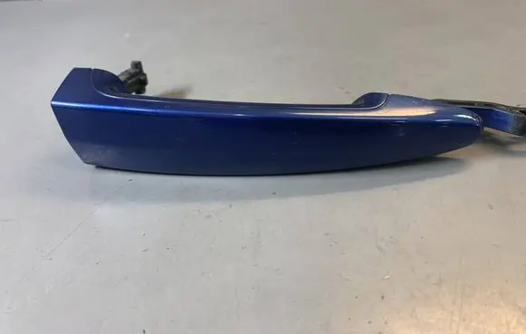 BMW 1 E81 E87 Front door exterior handle E8XR11