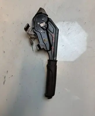 Alfa Romeo GT Hand brake release handle 231321
