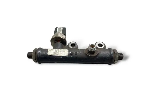 Land Rover Discovery 3 - LR3 Fuel main line pipe A2C20001297 4R8Q9C066AD K4815