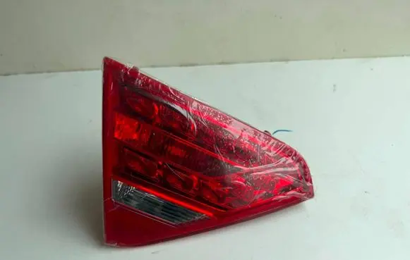 Audi S5 Tailgate rear/tail lights 8T0945093A