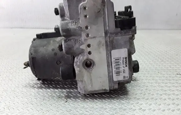 Mercedes-Benz Vito Viano W638 ABS Pump A6384460114 0265220003