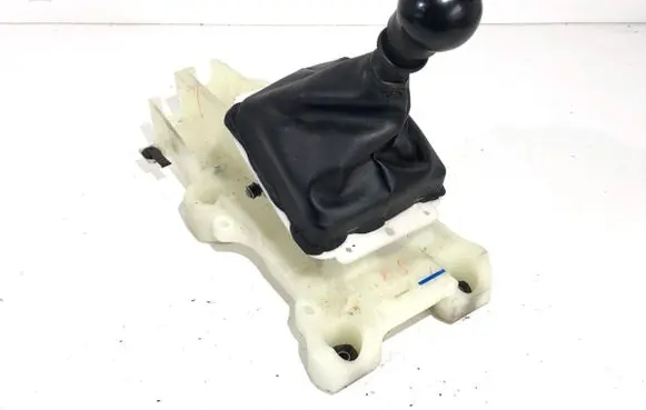 Mitsubishi Lancer VIII Gear shift rod 