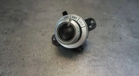 Mitsubishi Outlander Suspension ride height/mode switch 