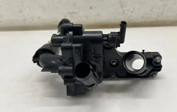 Mercedes-Benz GLE W167 Thermostat/thermostat housing A2562002000 A2560100803