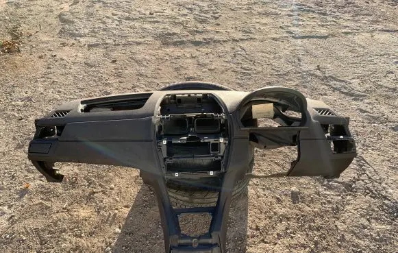 BMW X3 E83 Dashboard 7055976