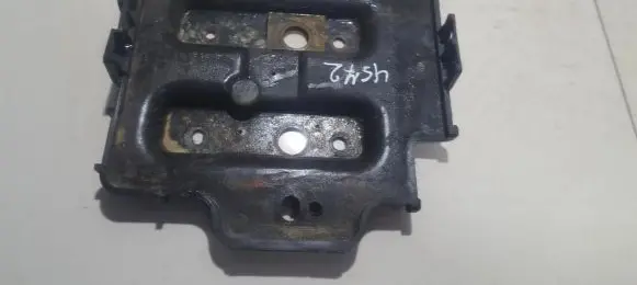 Hyundai Getz Battery box tray 371501c1000 37150-1c1000