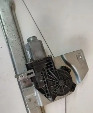 Peugeot Partner Front door window regulator motor 