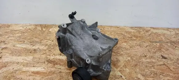 Mercedes-Benz C W205 Generator/alternator bracket A6512340339