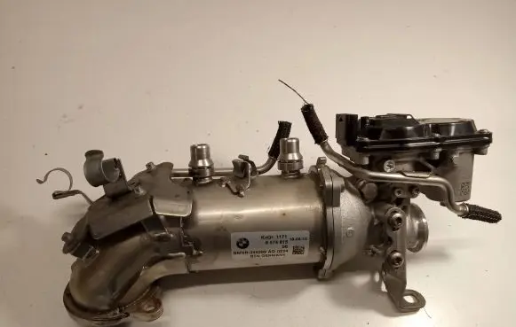 BMW 5 G30 G31 EGR valve cooler 8574815 N346299AQ K0G1171