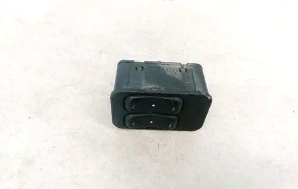 Opel Zafira A Electric window control switch 13363201 90561088