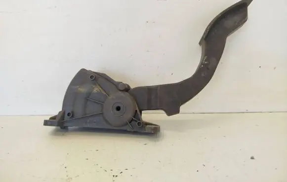 Ford Focus Accelerator throttle pedal 4M519F836CG 6PV00864100