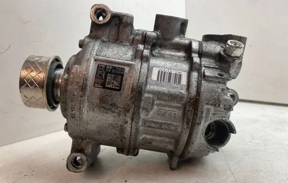 Audi A4 S4 B9 Air conditioning (A/C) compressor (pump) 4M0816803