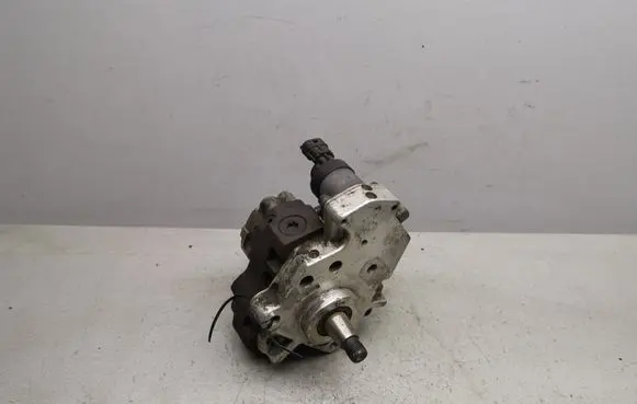 Renault Scenic II - Grand scenic II Fuel injection high pressure pump 0445010031 8200055072