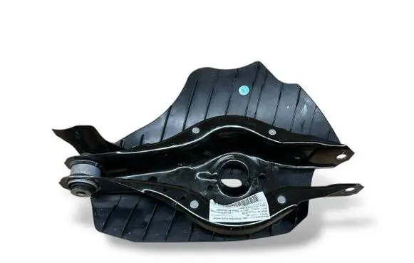 BMW 4 F32 F33 Rear control arm 6884694 33326884694 33326796138