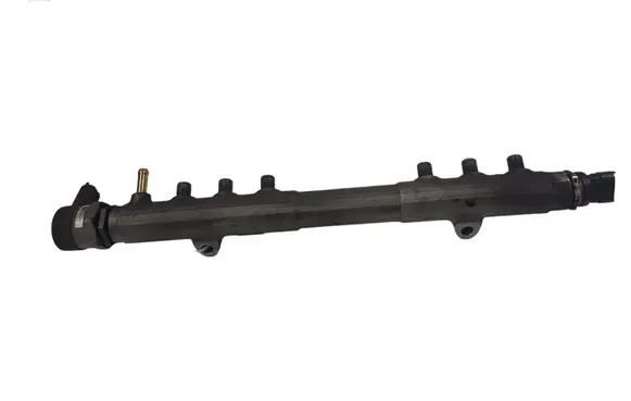 Volvo V70 Fuel main line pipe 0445215023 30777554