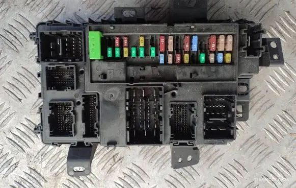 Ford Transit Custom Fuse module KK3T15604FAL