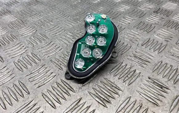 BMW 3 E92 E93 Front indicator light 1305715080