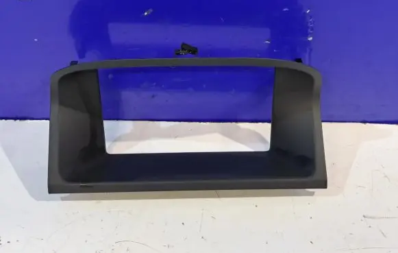 Volvo V70 Dashboard glove box trim 39807806