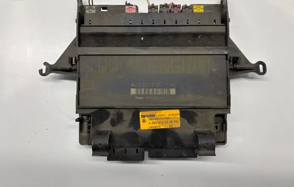 Mercedes-Benz S W220 Seat control module 2208201285