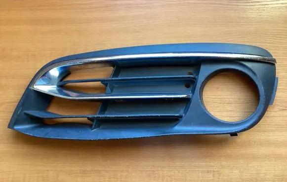 BMW 5 F10 F11 Front bumper lower grill 7331737