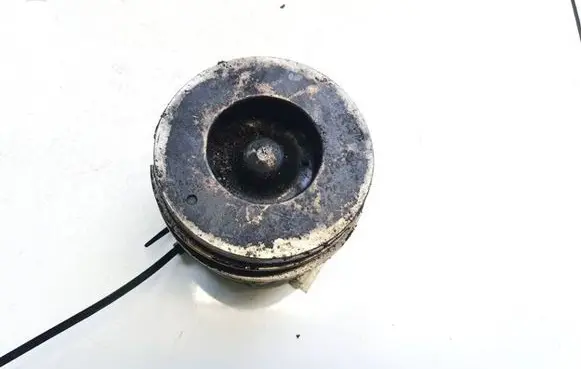 Piston
