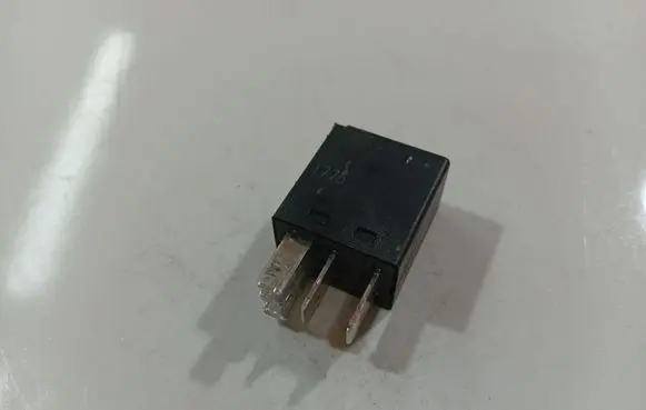 Chrysler Voyager Other relay 4707212