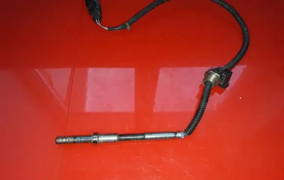 Audi A4 S4 B8 8K Exhaust gas temperature sensor 059906088AT