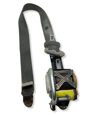 Mitsubishi L200 Front seatbelt C90237 0260623L L18190
