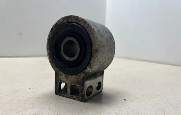 Opel Insignia A Front wishbone bush 785362138727