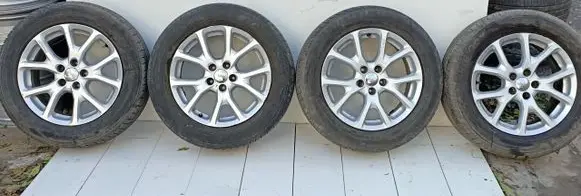 Jeep Cherokee R16 alloy rim 1UT90TRMAA