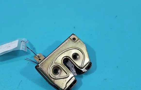 Tailgate/trunk/boot lock/catch/latch