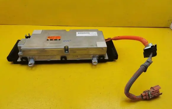 Chevrolet Volt I Voltage converter inverter 24261518 691702856