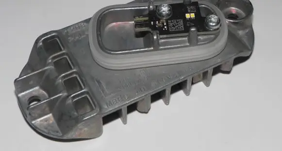 BMW 2 Active Tourer U06 LED ballast control module MDE911163L