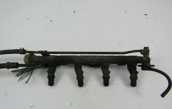 Toyota Starlet (P90) V Fuel main line pipe 