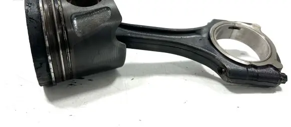 Mercedes-Benz A W169 Piston with connecting rod 8340A